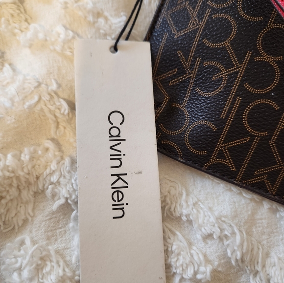 NWT CALVIN KLEIN wristlet.  GREAT COLORS.   10 X 6.5 ORIGINAL PACKING - Picture 3 of 8